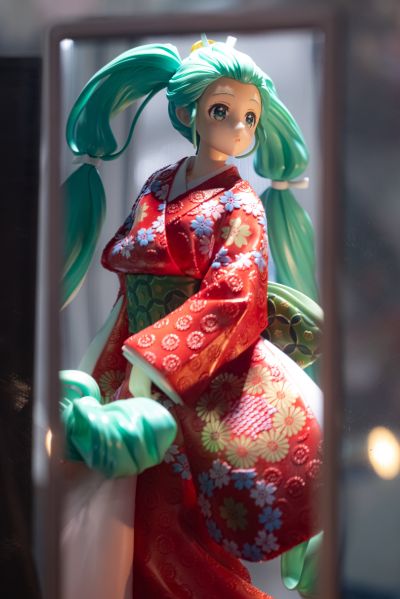 初音未来 回首美人图