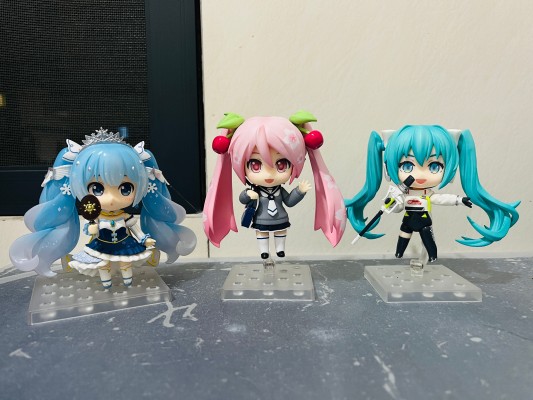 良笑赏 樱花未来2024 终极大奖 粘土人#2331-b 樱花未来（水手服 异色版）