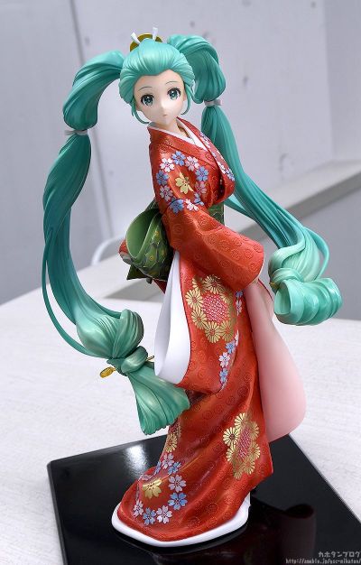 初音未来 回首美人图