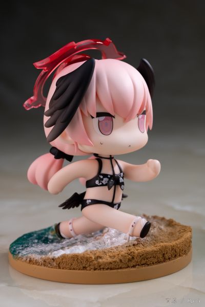 蔚蓝档案 泳装小春