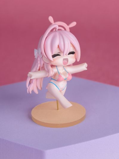 蔚蓝档案 泳装花子