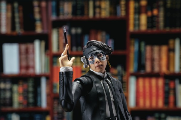 S.H.Figuarts 岸边露伴（真人大电影《岸边露伴在卢浮》）