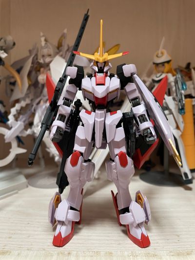 HG 机动战士高达 铁血的奥尔芬斯 乌尔德狩猎 端白星高达 第二形态