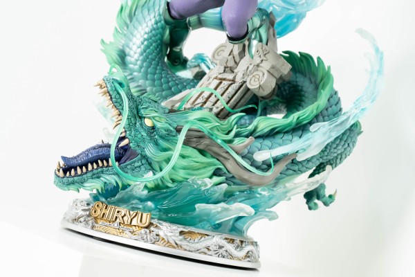 圣斗士星矢 紫龙 全身像