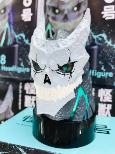 怪兽8号 发光头雕