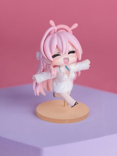 蔚蓝档案 泳装花子