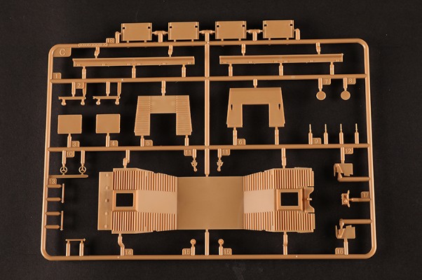 编号:01096 1/72 装甲车辆系列 德BP-42铁道装甲列车坦克运输载卡