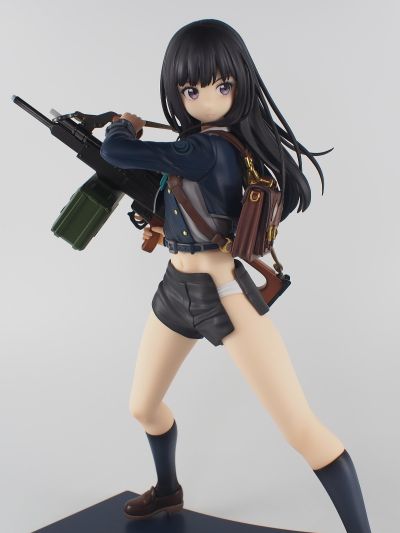 莉可丽丝 井上泷奈