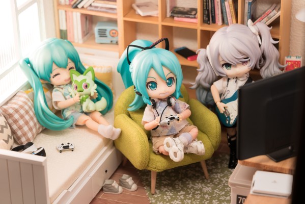 粘土娃 素体 archetype：女生 (Almond Milk )