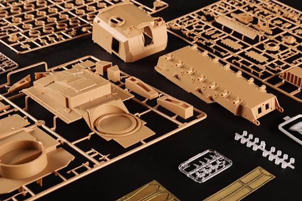 编号:63548 1/35 装甲车辆系列 M55 203毫米自行榴弹炮