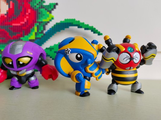 QOSMOS 铁甲小宝系列 第三弹：蟑螂恶霸+蝎子莱莱