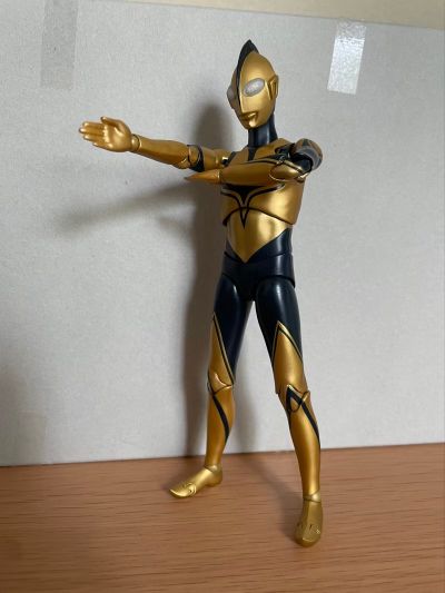 MAFEX 编号213 新·奥特曼 佐菲