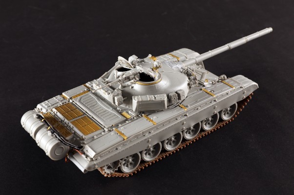 编号:09604 1/35 装甲车辆系列 T-72M1主战坦克