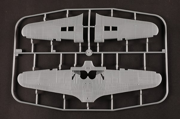 编号：81779 1/48 军用飞机系列 英国“飓风”Mk.ⅡC/TROP