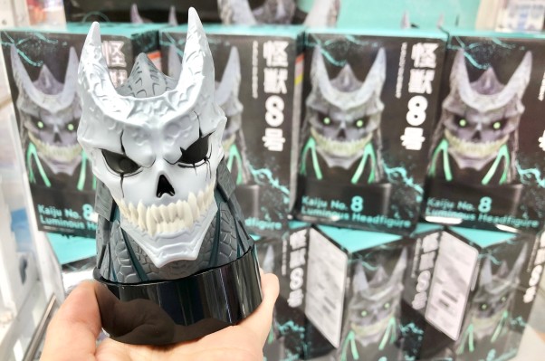 怪兽8号 发光头雕