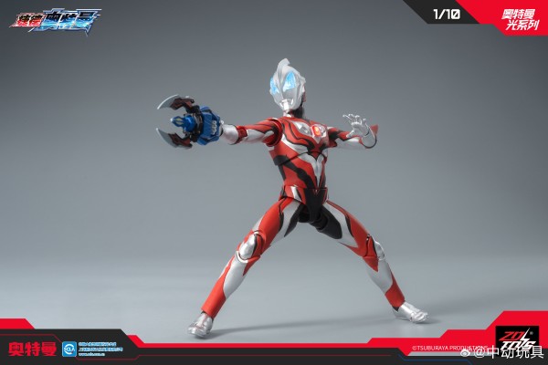 奥特曼光系列 捷德奥特曼（原始形态）