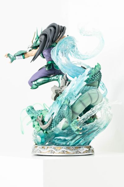 圣斗士星矢 紫龙 全身像