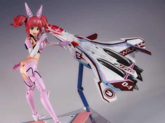 V.F.G. MC-13  超时空要塞DELTA VF-31A 卡伊洛斯 中岛玛基娜