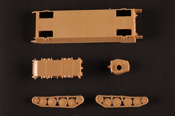 编号:01096 1/72 装甲车辆系列 德BP-42铁道装甲列车坦克运输载卡