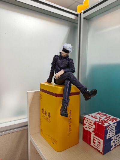 压泡面手办 咒术回战 五条悟