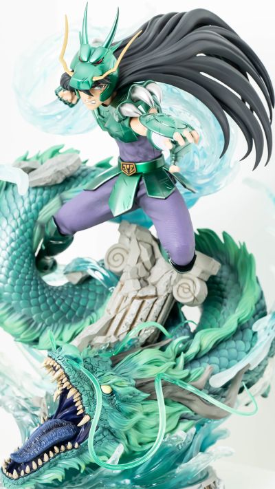 圣斗士星矢 紫龙 全身像