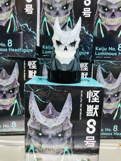 怪兽8号 发光头雕