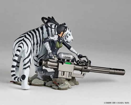 怪兽8号  亚白米娜