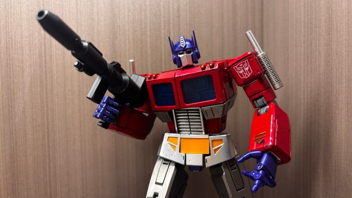 AMK Pro系列 变形金刚：G1 擎天柱