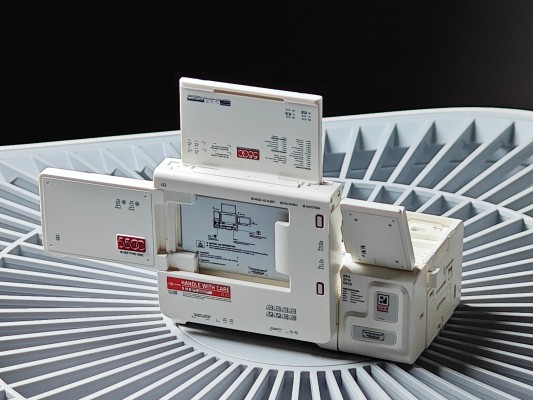 万能匣系列 流浪地球2 550C 与 550W