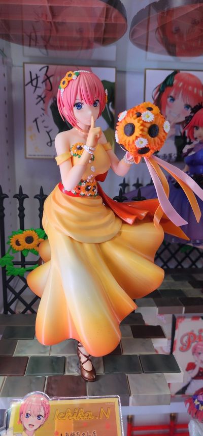 电影 五等分的新娘 中野三玖 鲜花礼服