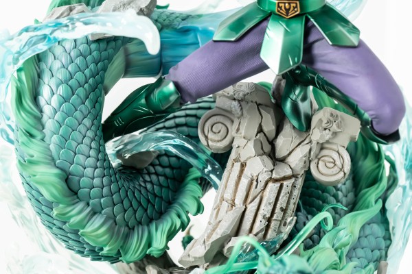 圣斗士星矢 紫龙 全身像