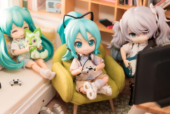 粘土娃 素体 archetype：女生 (Almond Milk )