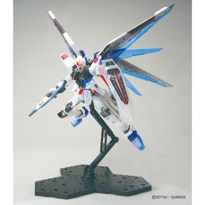 FULLMECHANICS 1/100 高达基地限定 自由高达 Ver.GCP（透明配色版）