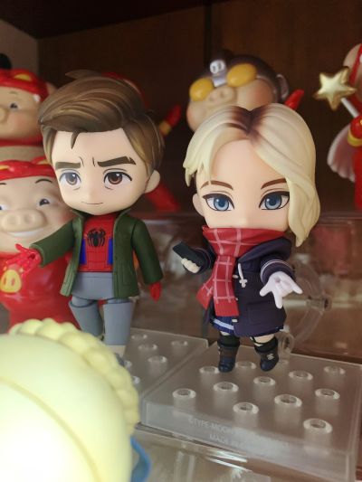 粘土人 #1228-DX 蜘蛛侠: 平行宇宙 格温蜘蛛 DX