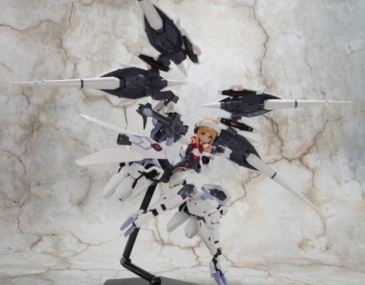 女神装置 机甲爱丽丝 高幡长闲