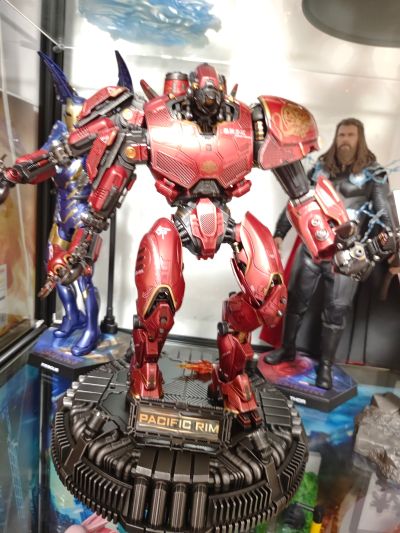 环太平洋 暴风赤红