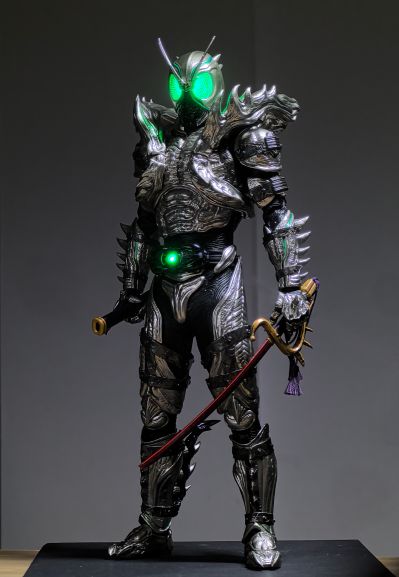 TMS101 - TMS101B 假面骑士暗日（BLACK SUN） 假面骑士影月 珍藏人偶