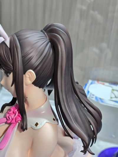 石渡千都世 兔女郎