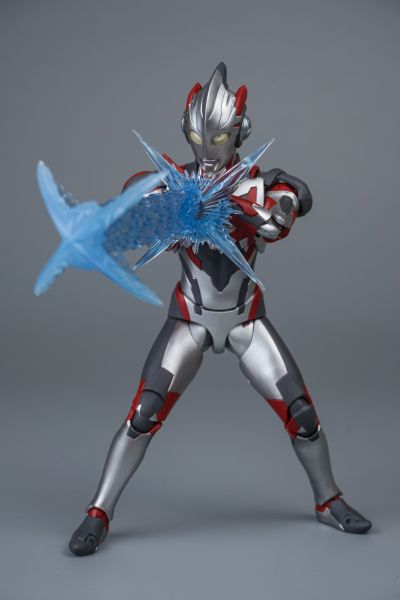 S.H.Figuarts 艾克斯奥特曼 超越型+艾克斯奥特曼（新生代之星）