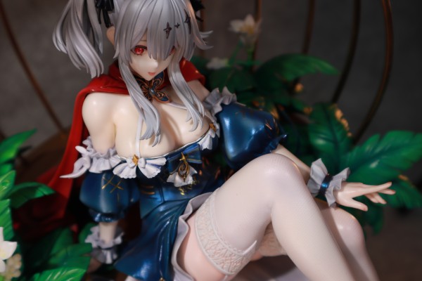 碧蓝航线 霞飞 笼中的白雪公主