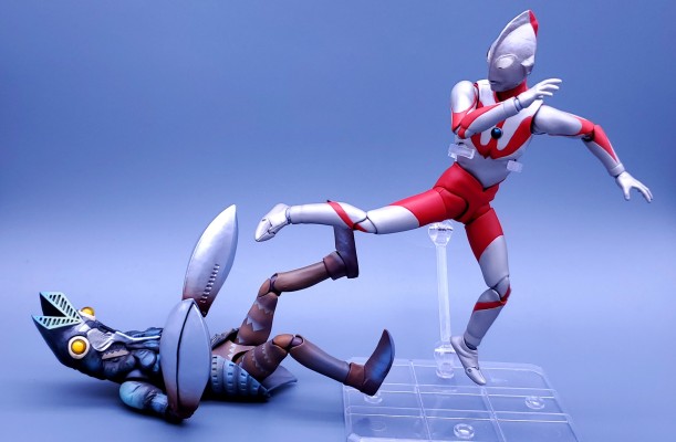 一番赏 S.H.Figuarts 奥特曼 D奖 巴尔坦星人 透明配色