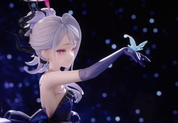 蔚蓝档案 空崎日奈（礼服） 花之独舞