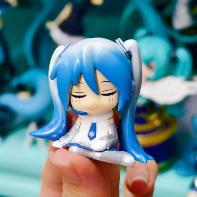 靠肩扭蛋 初音未来