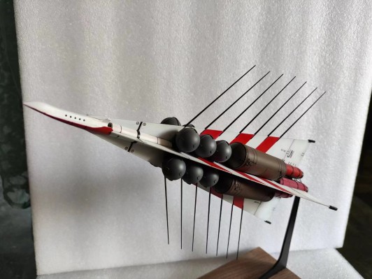 新世纪福音战士新剧场版：破 再使用型多段式有人宇宙往还机 UN式样