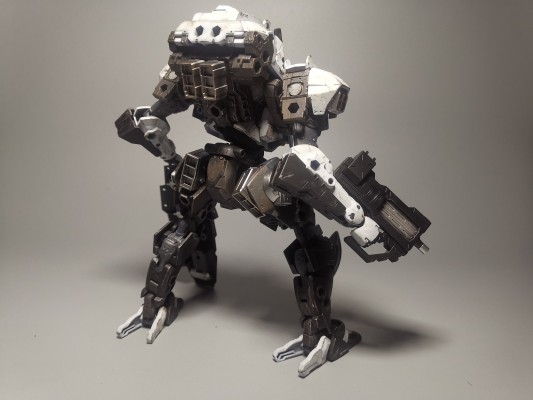 六角机牙 豪腕α 豺狼