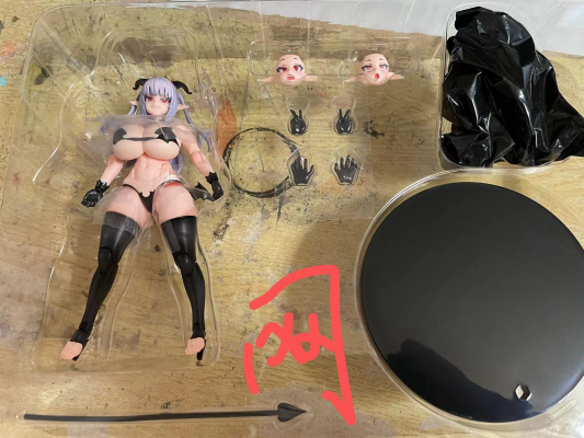 HENTAI ACTION 魅魔女王VS杂鱼哥布林 魅魔女王 莉兹贝特