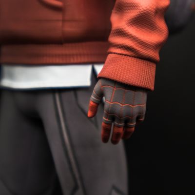 VGM50 漫威蜘蛛侠：迈尔斯•莫拉莱斯 迈尔斯•莫拉莱斯 杂货店之猫战衣