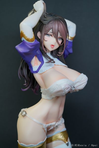 “没想到你是这样的修女”“这样的修女后面还有一个连”