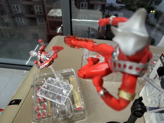 ULTRA-ACT 雷欧奥特曼