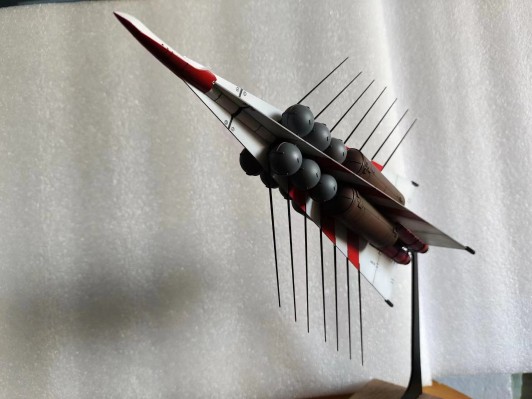 新世纪福音战士新剧场版：破 再使用型多段式有人宇宙往还机 UN式样